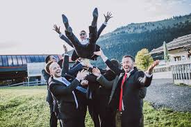 Katrin Martin Elegante Alpenhochzeit Zu Dritt Fotografie Sabrina Schindzielorz Hochzeit Hochzeitswahn Trauung