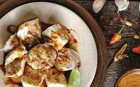 Memang ayam ini murah sekali, sangat cocok untuk anak kos dan dalam kondidi wabah corona saat ini. Resep Bakso Tahu Saus Kacang