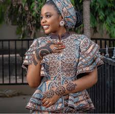 Découverte de la culture vestimentaire africaine. 540 Idees De Model Pagne En 2021 Mode Africaine Tenue Africaine Robe Africaine