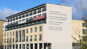 August 1948 in new york) war eine deutsche liberale sozialreformerin in der deutschen frauenbewegung und eine wegbereiterin der sozialen arbeit als wissenschaft. Neues Gedicht Fur Alice Salomon Hochschule Als Wurde Der Ort Uberhaupt Keine Rolle Spielen Archiv