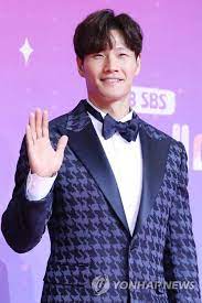 #ju ji hoon #joo ji hoon #running man #infinity challenge #kim jong kook #i just spent the whole weekend watching all his variety show appearances #he's such a bean omg #but honestly his struggles with physical fitness??? Goodbye 2018 Hello Kim Jong Kook International Fanbase Facebook