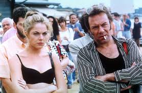 Il professor raniero cotti borroni, vedovo della prima moglie scilla, è un barone della medicina che pensa al lavoro 24 ore su 24, al punto di. Viaggi Di Nozze 25 Anni Di Carlo Verdone Spettacolo Periodico Daily