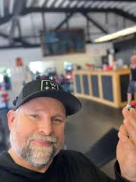 I love ❤️ being a gym owner and I love my gym members and my gym, but guys  I'll terminate your butt in less than two seconds when I catch using chalk