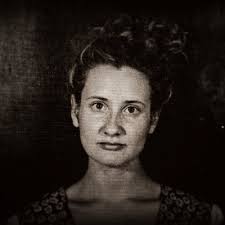 Siena Powers (@SienaPowers)