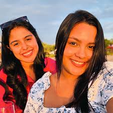 𝑀𝑎𝑟𝑖𝑙𝑦𝑛 𝑉𝑎𝑙𝑙𝑒