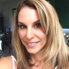 What's the transition like from Texas middle class To Florida? Only living  in an apartment, not a house for a few years 🌞