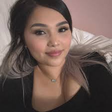 Does anyone use the Sizzix Big Shot machine?