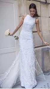 Stilistlik konusunda eğitim almış, ardından bu eğitimini instituto moda di burgo'da tamamlamıştır. Basak Dizer Gelinlik Gelinler Unluler