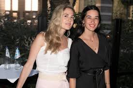 · 7 ratings · 0 reviews. Oneiro 8erinhs Nyktos Me Astikh Ais8htikh Fay S Control