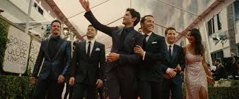 Stream entourage series in this sitcom the suddenly risen film star vince chase a jeune premier of humble origins learns the ropes of the business and the highprofile world of the wealthy happy few in and around hollywood but not watch hd movies online for free and download the latest movies. Watch Entourage On Netflix Today Netflixmovies Com