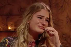 Daar weet denise alles van. Temptation Island Verleidster Denise Vertelt In Tranen Over Deelname Ik Heb Er Spijt Van
