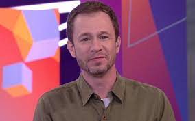 About press copyright contact us creators advertise developers terms privacy policy & safety how youtube works test new features press copyright contact us creators. Tiago Leifert Says He Talked To Lucas After Giving Up Bbb21 Get Out Giant Entertainment Prime Time Zone