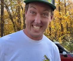 Anyone in their garage building engines?