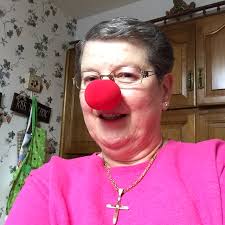 A "LIL" NOSEY YA THINK ❓