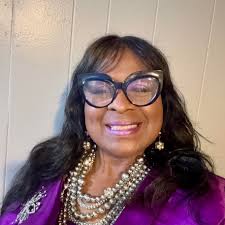 Congratulations Jalisa Williams, WLTX's Teacher of the Week! #BEALIGHT  CLICK THE LINK BELOW ⤵⤵⤵⤵  https://www.wltx.com/article/news/local/teacher-of-the-week/jalisa-williams-news-19-tow/101-3b956052-551a-41be-a500-116f269bf1c0