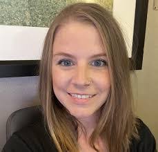 Heather Pelham's Instagram, Twitter & Facebook