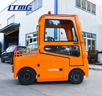 Luggage Towing 10ton 15ton Electric Towing Tractor with Enclosed Cabin
