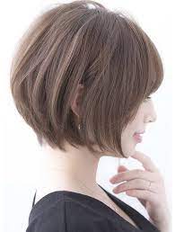 ふんわり丸みショートボブ ハイライト l042896672 エル elle のヘアカタログ ホットペッパービューティー ボブ スタイリング ショートボブ 結婚式 髪型 ボブ