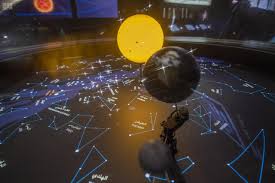 متحف برج الساعة في مكة رحلة كونية إيمانية مجلة سيدتي