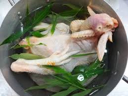 Cách luộc gà cúng đẹp, không bị nứt - QuanTriMang.com