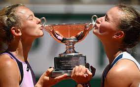 Pavlyuchenkova slides into first grand slam final over zidansek krejcikova's message to the locker room: Barbora Krejcikova Doubles Up With Katerina Siniakova To Win Second French Open Title In As Many Days