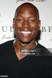 Bermuda Premier Dr. Ewart Brown and singer Alicia Keys attend 2008... News  Photo