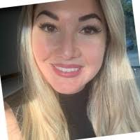 Jenn Raia's Instagram, Twitter & Facebook