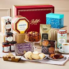 Dollar stores have lots of great inexpensive gift ideas. Food Gifts Hampers For Delivery Luxury Food Gift Ideas