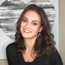 Sarah Perl's Instagram, Twitter & Facebook