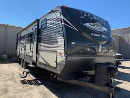 The cheapest offer starts at $ 11,500. 2016 Palomino Puma Travel Trailer 30 Fbss