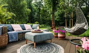 Patio with steel roof enclosure. Patio Decor Ideas To Create A Dreamy Outdoor Space Smart Tips