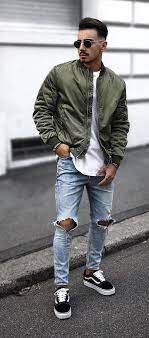 Green Bomber Jacket And Blue Ripped Denims Outfit Jaqueta Bomber Masculino Bomber Masculino Moda Masculina
