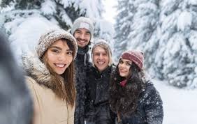 5 jenis pakaian musim dingin nan modis trench coat. 5 Jenis Pakaian Musim Dingin Ini Bikin Liburan Makin Modis Futuready