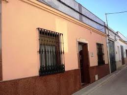 Casa en venta con un precio de sólo $182,609.00 esta casa de 205.16 m², en un terreno de 199.55 m² es. 4 Subastas Publicas De Casas Y Pisos En La Lantejuela Sevilla Alertasubastas