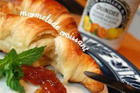 I Love This Post It S The First Time I Ve Seen It And The Posts Are So Cute And The Pictures Are Awesome Croissants A La Julia Chil Recipes Croissants Food