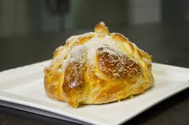 Receta De Pan De Muerto Tradicional Pan De Muerto Recetas De Comida Mexicana Authentic Mexican Recipes