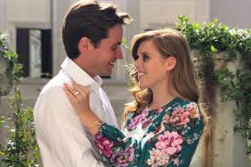 We started talking about this one a little bit in the comments tiaras y broches reales ingleses | ana vazquez hoys. The Strathmore Rose Tiara For Princess Beatrice