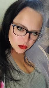 Lynn Rayburn's Instagram, Twitter & Facebook