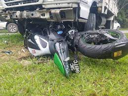 Emy pelajar akademi fantasia 2016 meninggal dunia. Twitter à¤ªà¤° Bki Kemalangan Melibatkan Sebuah Motorsikal Berkuasa Tinggi Dengan Sebuah Lori Menurut Info Kejadian Berlaku Di Jalan Ranau Tamparuli Https T Co Vc0xbqgw9s
