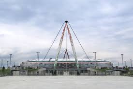 Present in over 50 countries and on every continent, it offers both the teaching and development of football skills and educational training, accompanying young players in their growth, from introduction to the game to maturity, and not exclusively within sport. With Juventus Stadium Giugiaro Design Created An Extensive Urban Area