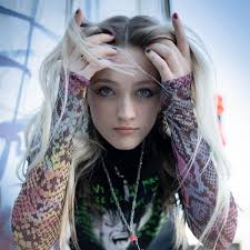 Mia Morris - YouTube