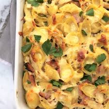 Easy Creamy Chicken Pasta Bake Chef Not Required Recipe Cooked Chicken Recipes Leftovers Cooked Chicken Recipes Creamy Pasta Bake