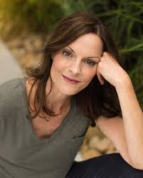 Alisa Riggs's Instagram, Twitter & Facebook