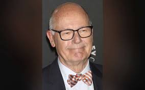 Curiosity key to Harry Smith's Central College classroom