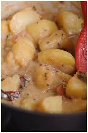 South Indian Potato Curry Potato Curry Veg Recipes Madhur Jaffrey Recipes