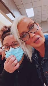 Kerri Messer's Instagram, Twitter & Facebook