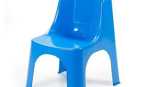 A Placer A L Interieur Comme A L Exterieur Cette Chaise Permettra A Vos Enfants De Profiter Du Plein Air Avec Un Mobili En 2020 Chaise Enfant Chaise Mobilier