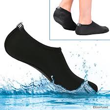 Use water to shrink the shoe. Water Socks For Women Extra Comfort Protects Against Sand Cold Hot Water Uv Rocks Pebbles Easy Fit Footwear For Swimming Black M Women 8 10 Walmart Com Walmart Com