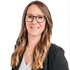 Jackie Schultz's Instagram, Twitter & Facebook