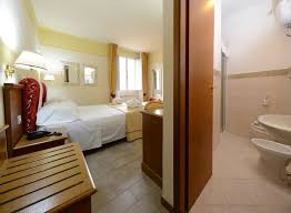 The venue is 1.3 miles from the city center and adjacent to cimitero di lugliano. Hotel Terme Bagni Di Lucca Bagni Di Lucca Aktualisierte Preise Fur 2021
